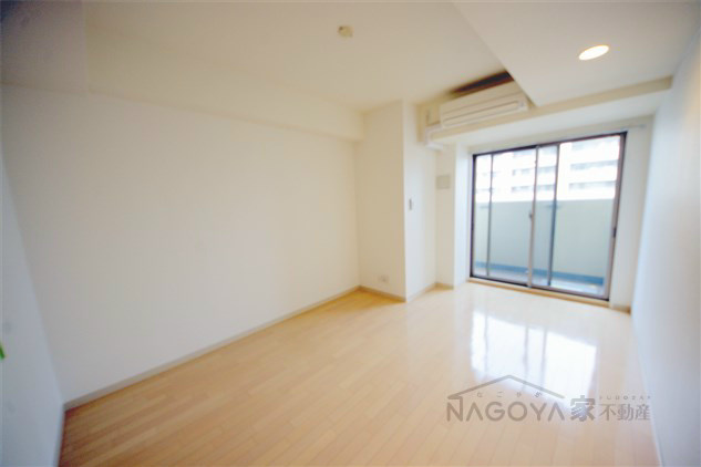 エルスタンザ徳川 リビング