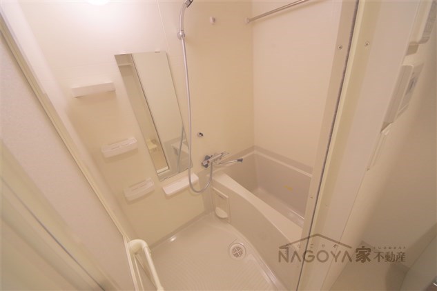 プレサンス名古屋STATIONビジュ 風呂画像