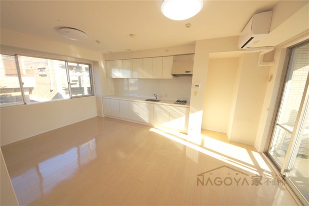 パークホームズ覚王山ＷＥＳＴ リビング