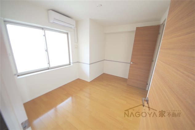 ロイヤルパークスERささしま ベッドルーム