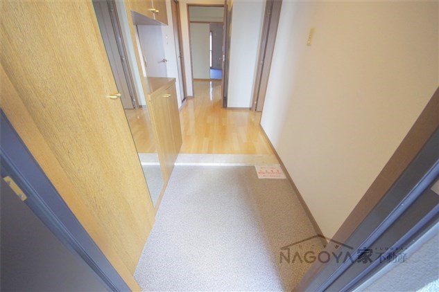 シティコーポ千代田 玄関