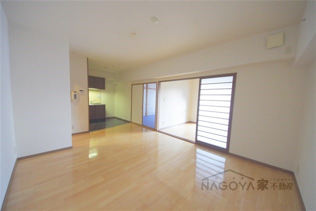 シティコーポ千代田 リビング