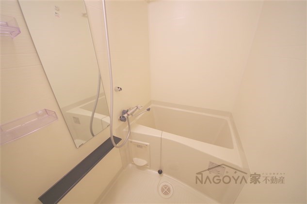 プレサンスジェネ千種内山Ⅱ 風呂画像