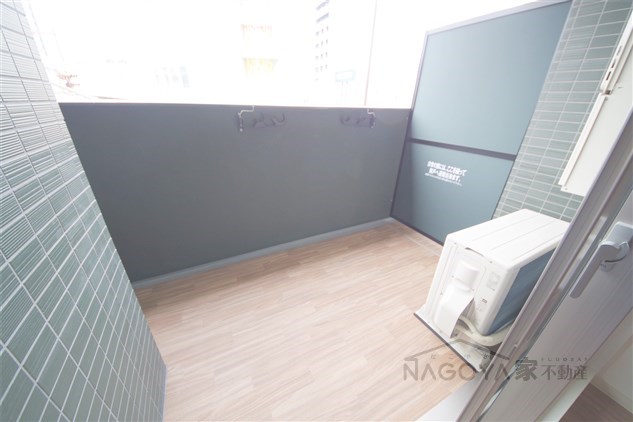 プレサンスジェネ千種内山Ⅱ ベランダ