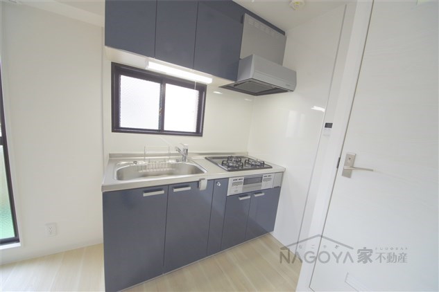 泉ロイヤルビル キッチン