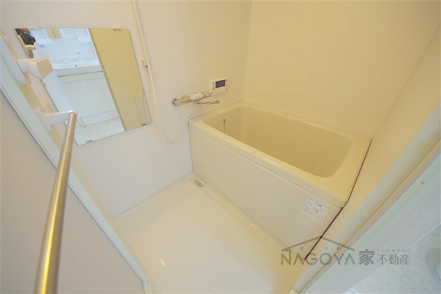 泉ロイヤルビル 風呂画像