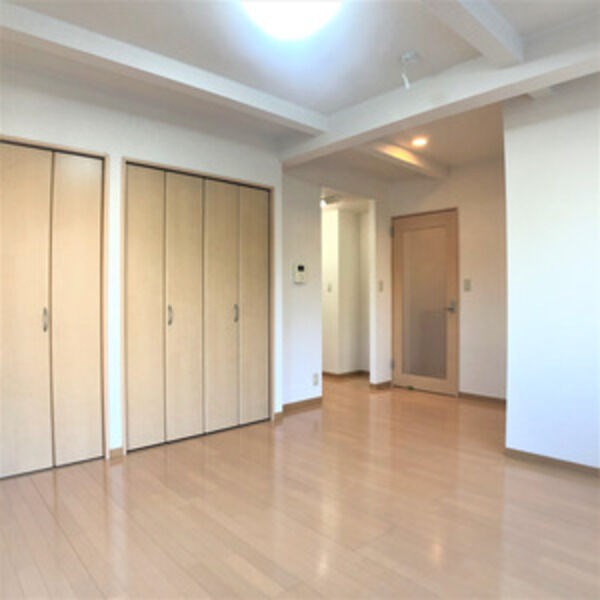 メゾンハナブサ ベッドルーム