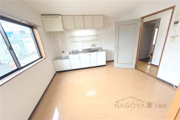 ＰＩＡＡ　ＹＯＳＨＩＮＯ リビング