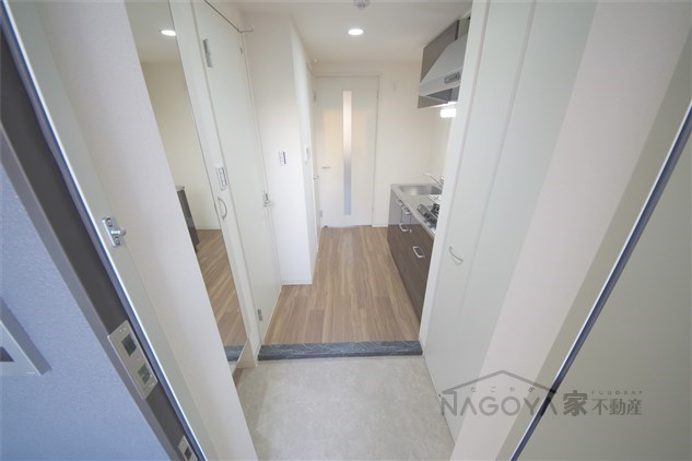 ヴィオラレジデンス 玄関