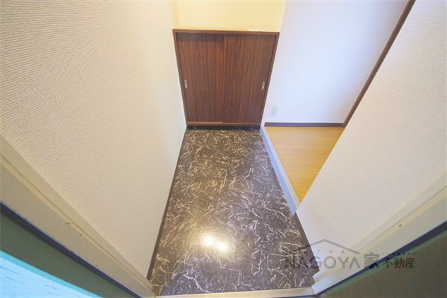 リバーパークヴィレッジ 玄関