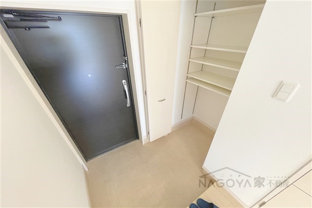 FRENCIA NOIE名駅 玄関