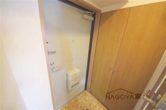 CALM･TAIKOH・BLD 玄関