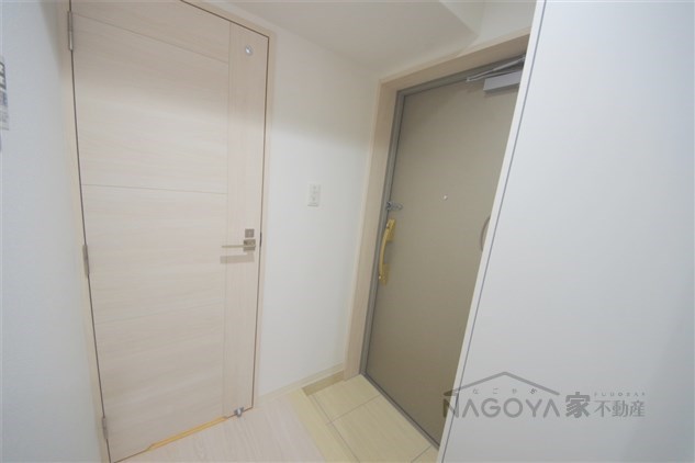 RAFFLE　CHIHAYA 玄関