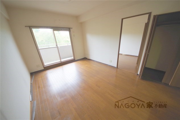 ブランメゾン辻本通 リビング