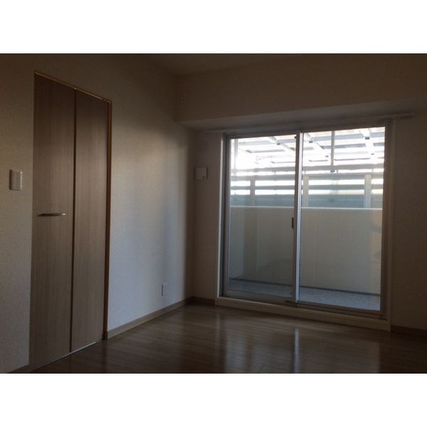 プレサンスロジェ浄心 リビング