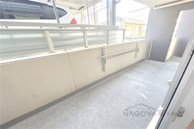 プレサンスロジェ浄心 ベランダ