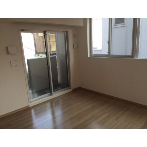 プレサンスロジェ浄心 ベランダ