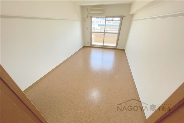 ウィング金山 リビング