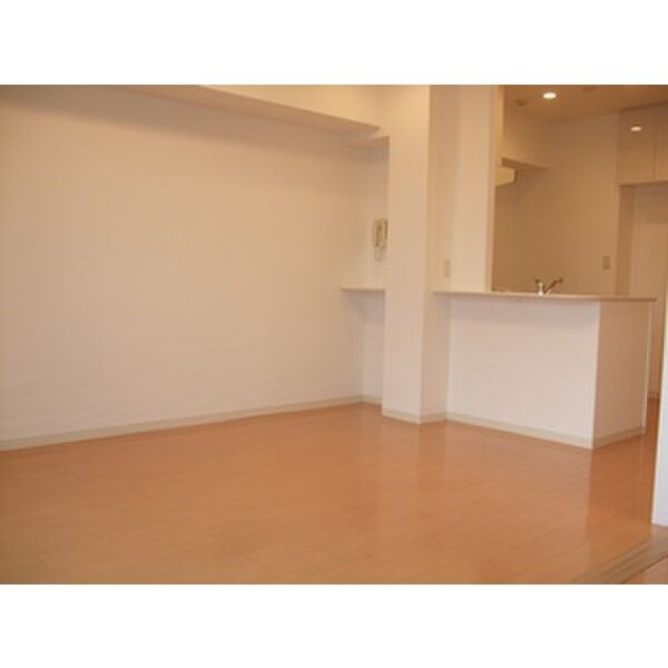 さくらＨｉｌｌｓリバーサイドＥＡＳＴ リビング