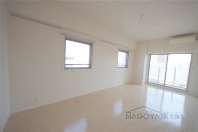 CITY SPIRE名駅北 リビング