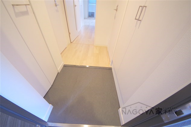 プレサンス池下トレス 玄関