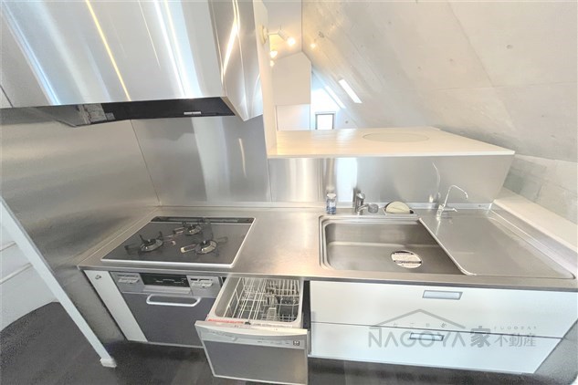 ＶＩＳＣＯＮＴＩ覚王山 キッチン