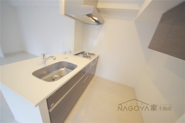 ファーストレジデンス栄 キッチン