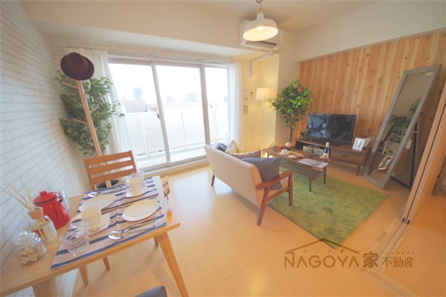 ラヴィータ泉 リビング