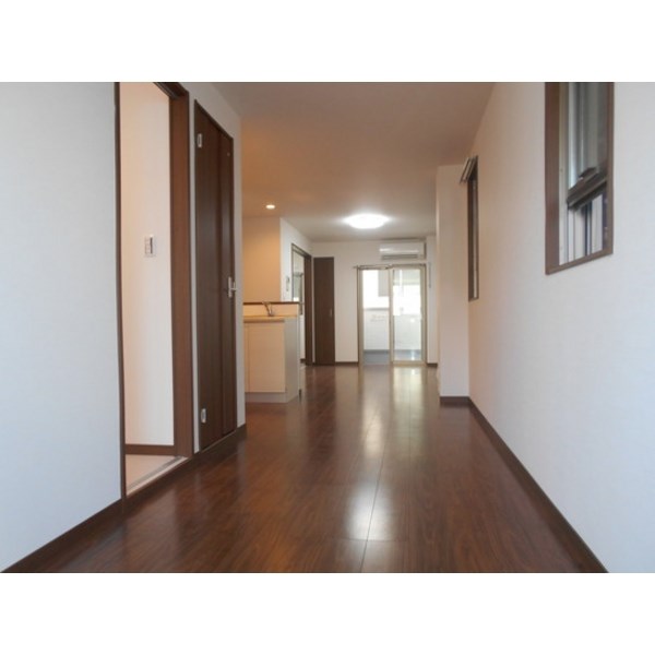 グランレーヴ東別院EAST リビング