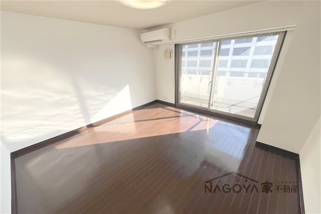 ビオラ名駅西 リビング