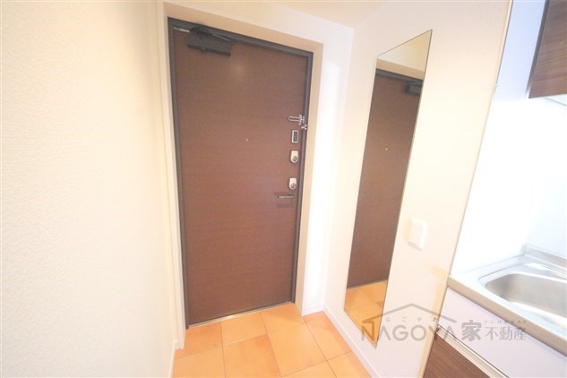 アーデン東別院 玄関