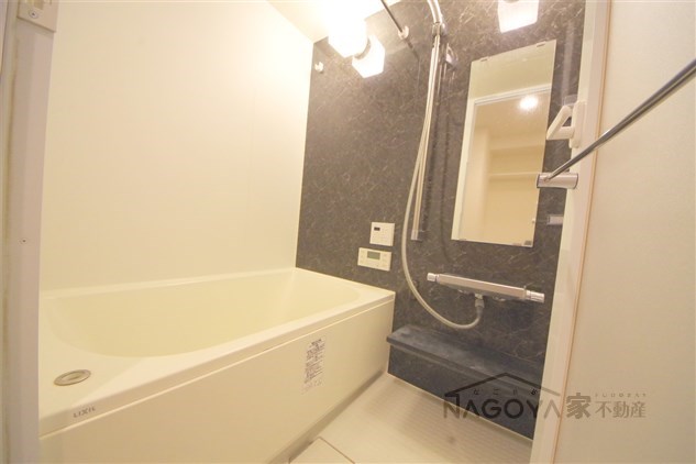 プレサンス丸の内雅風 風呂画像