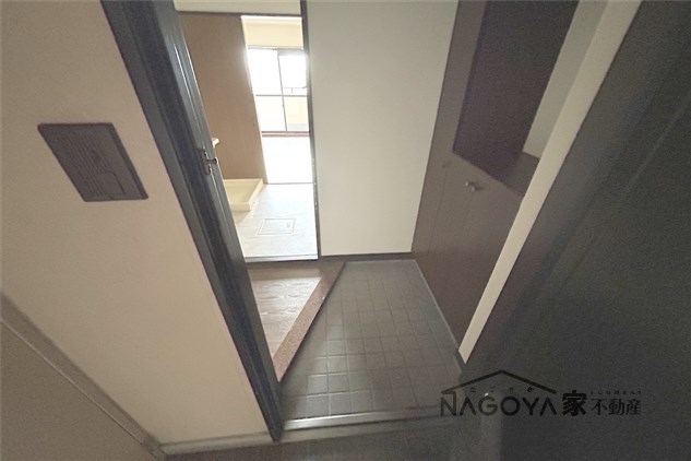 レインボー尾頭橋Ⅱ 玄関