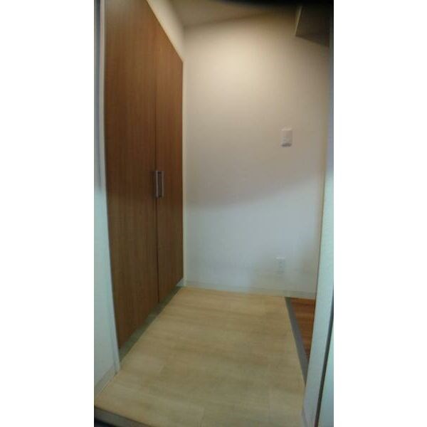 プログレッソ花の木 玄関