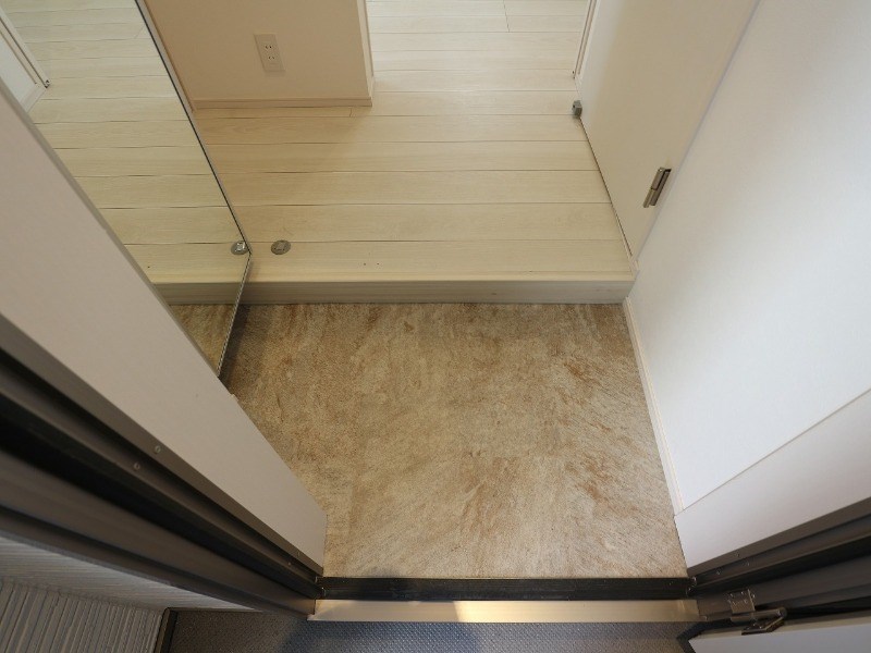 REGALEST名西 玄関