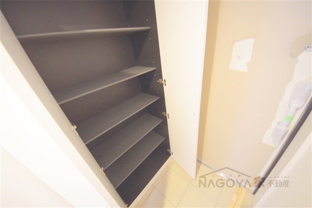 Residence Nagoya 玄関
