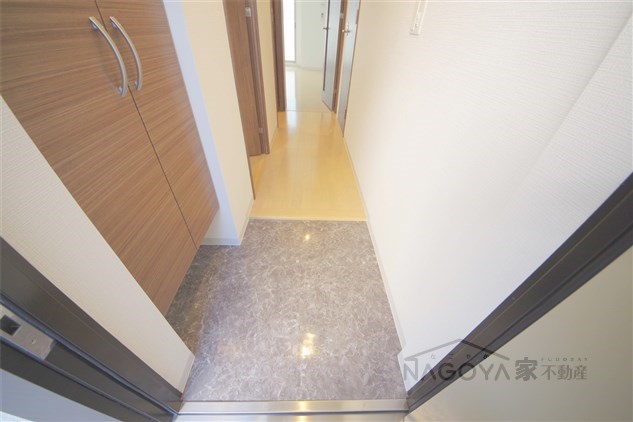 Kamiya Bldg東桜 玄関