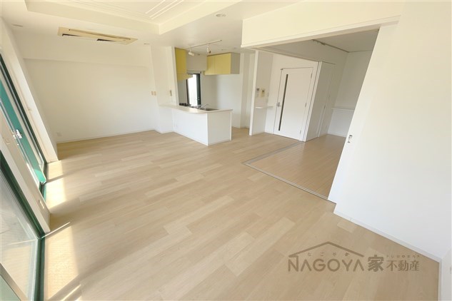 プロシード新瑞橋 リビング