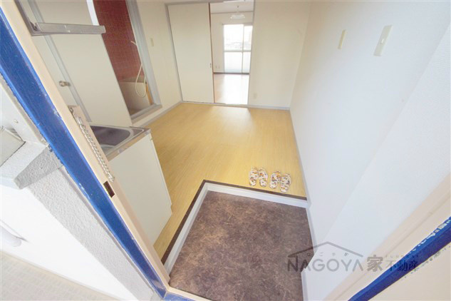 川島第二ビル 玄関