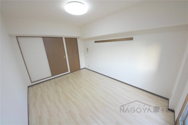 サンシャイン上前津 ベッドルーム