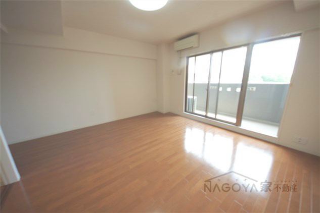 aLATO白壁 リビング