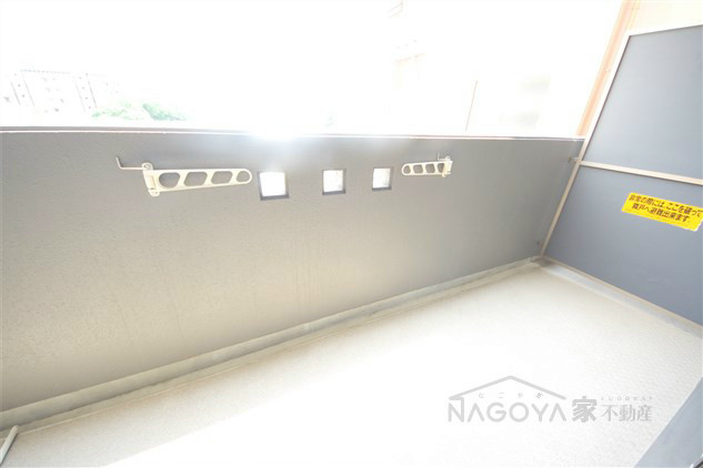 aLATO白壁 ベランダ