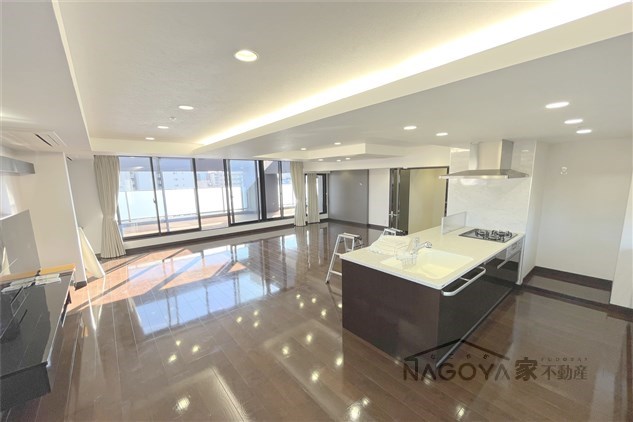 AREX丸の内 リビング