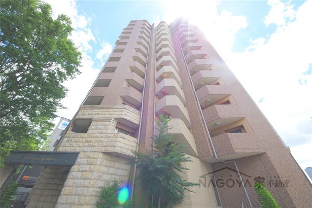 プレサンス名古屋城前 外観