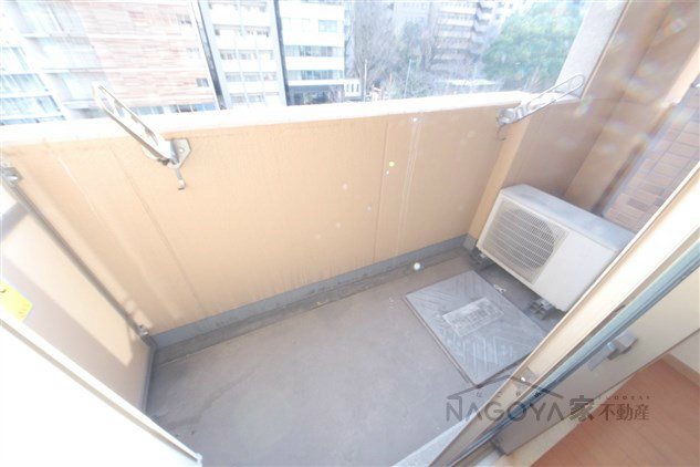 プレサンス名古屋城前 ベランダ