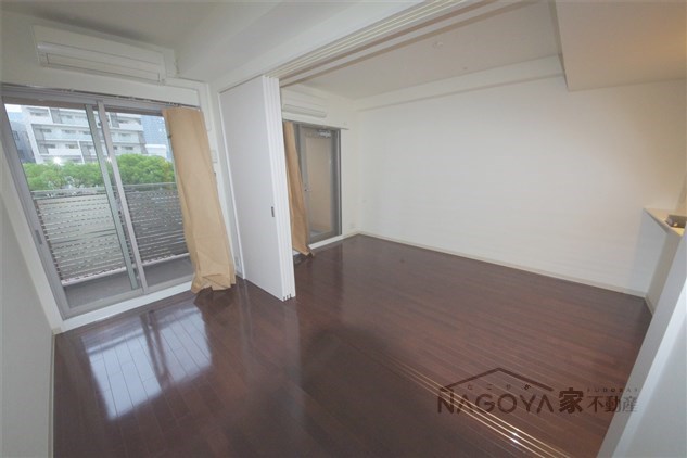 エスティメゾン東別院 リビング