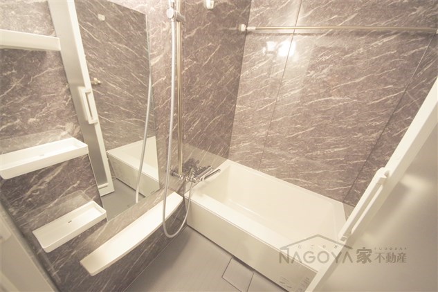 LIBERTA CARINO 風呂画像