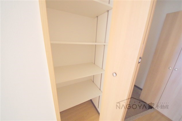 丸の内エンブルコート その他5