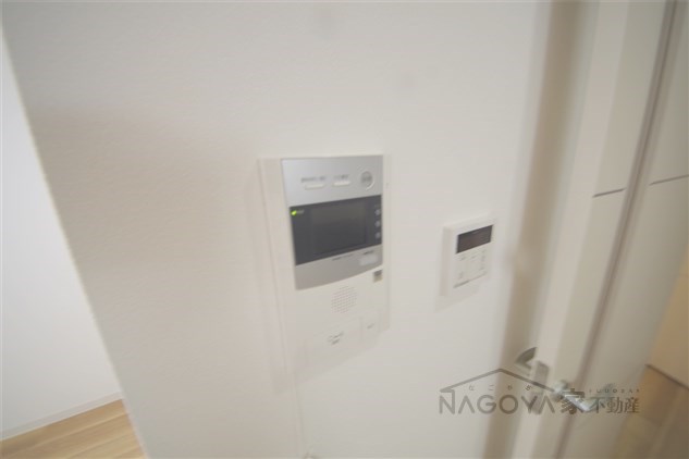 メイボーテセラ その他3