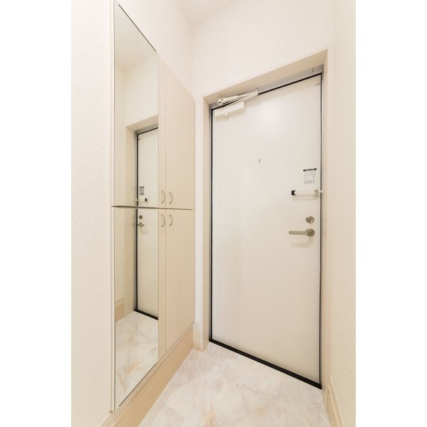 ジュネス千種 玄関